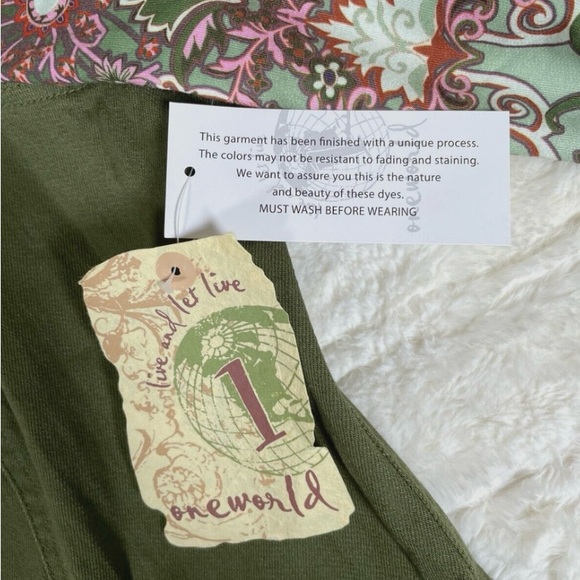 NWT One World Live & Let Live Womens Jacket Size XL Green Multicolor Sleeves - Picture 4 of 8